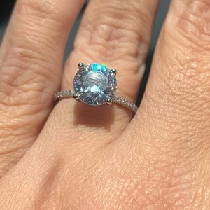 2ct cz looks as close to real diamonds as I’ve seen.